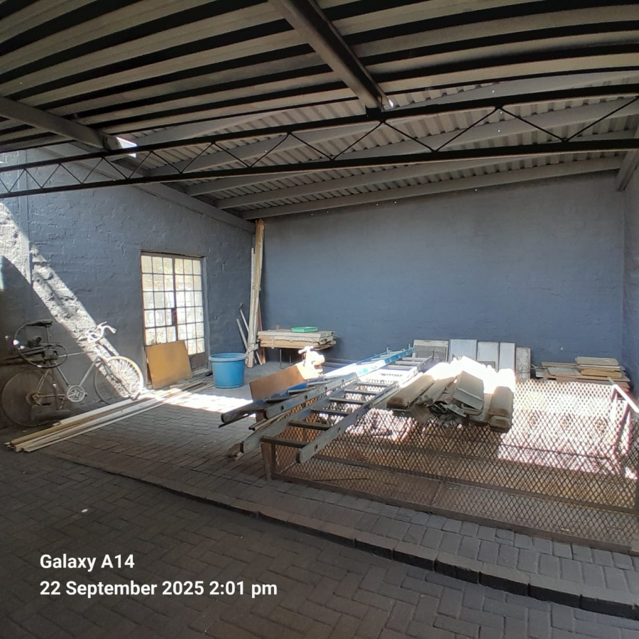 5 Bedroom Property for Sale in Bodorp North West
